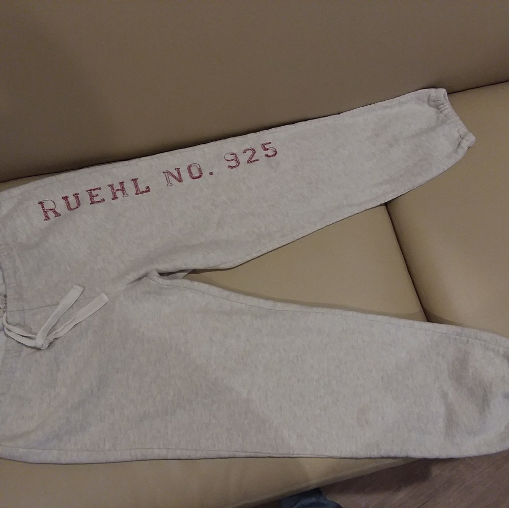 Ruehl no.925 caprice sweatpants